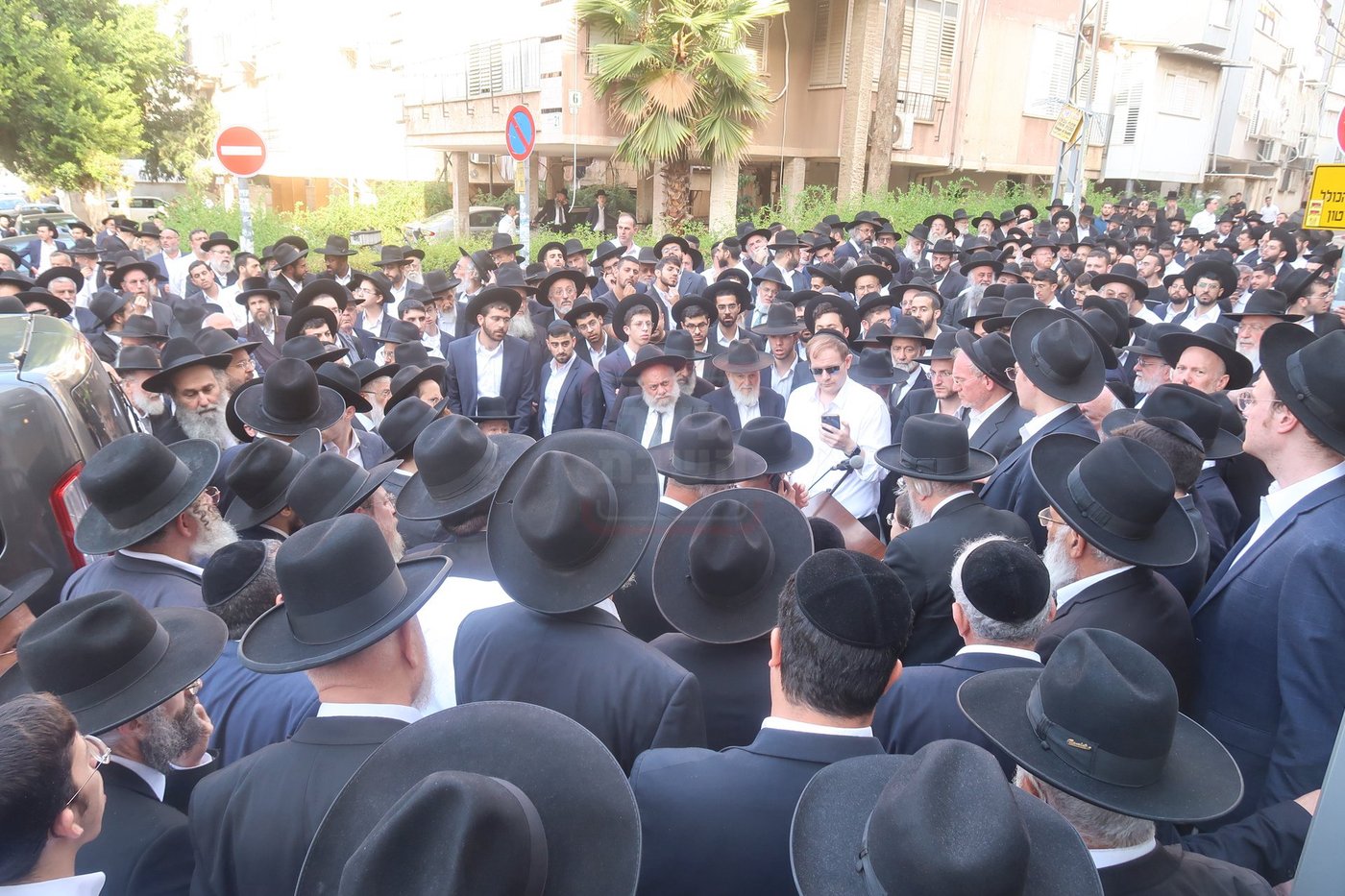 הלוויית הגאון רבי אליהו רפול זצ"ל