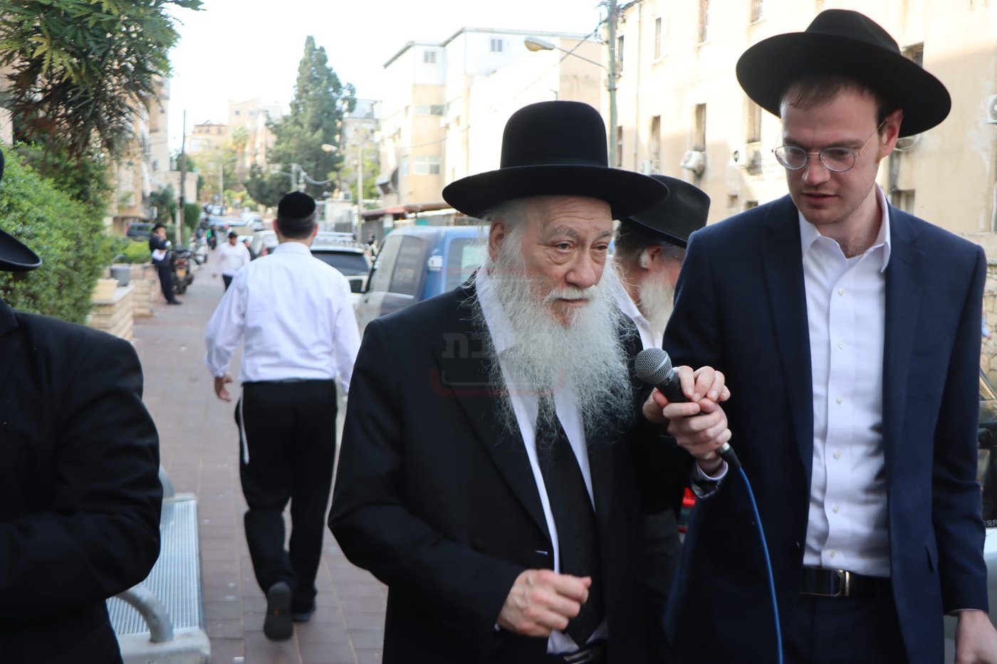 הלוויית הגאון רבי אליהו רפול זצ"ל