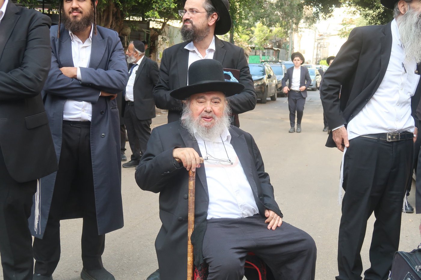 הגאון רבי עמנואל טולידנו בהלוויה