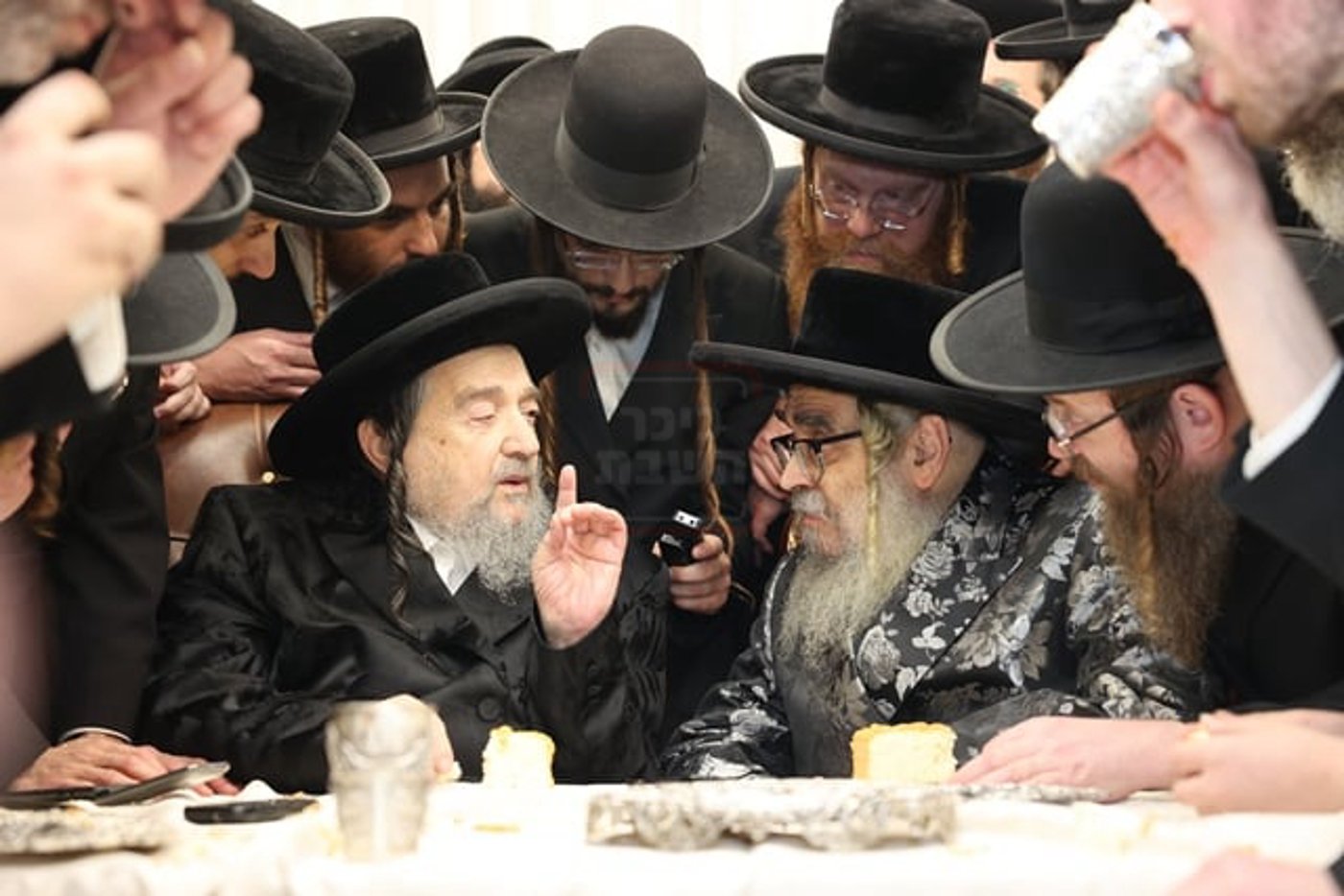 האדמו"ר מסאטמר בביקור אצל הגרי"מ שכטר