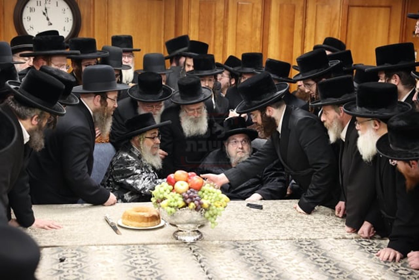 האדמו"ר מסאטמר בביקור אצל האדמו"ר מבעלזא