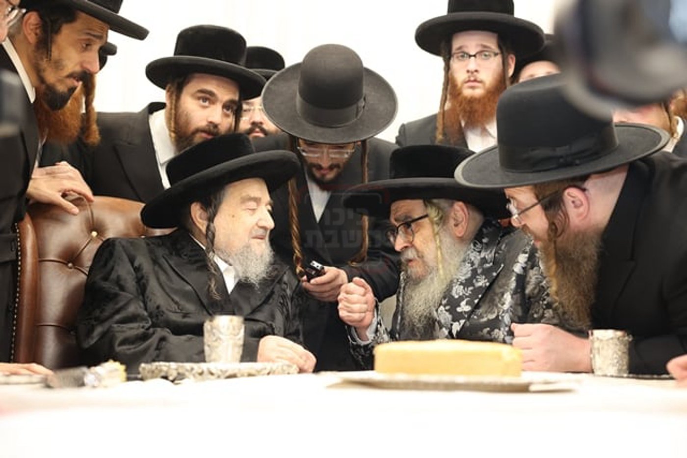 האדמו"ר מסאטמר בביקור אצל הגרי"מ שכטר