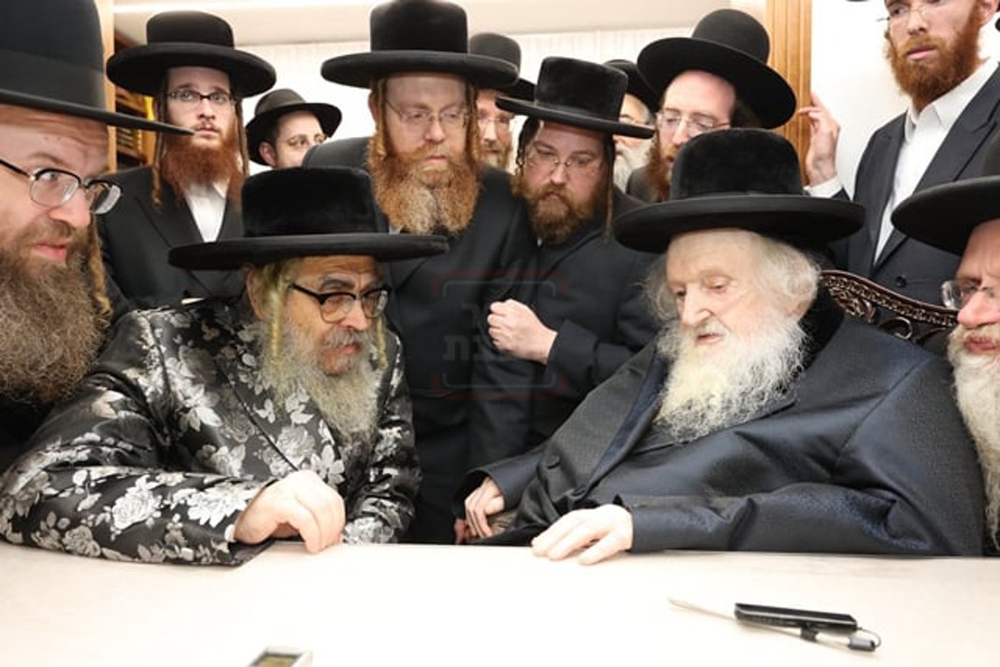 האדמו"ר מסאטמר בביקור אצל הגר"מ שטרנבוך