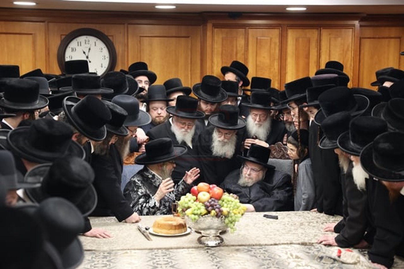 האדמו"ר מסאטמר בביקור אצל האדמו"ר מבעלזא