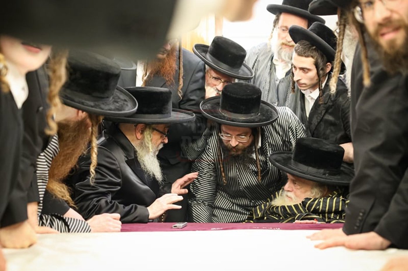 האדמו"ר מסאטמר בביקור אצל האדמו"ר מתולדות אברהם יצחק