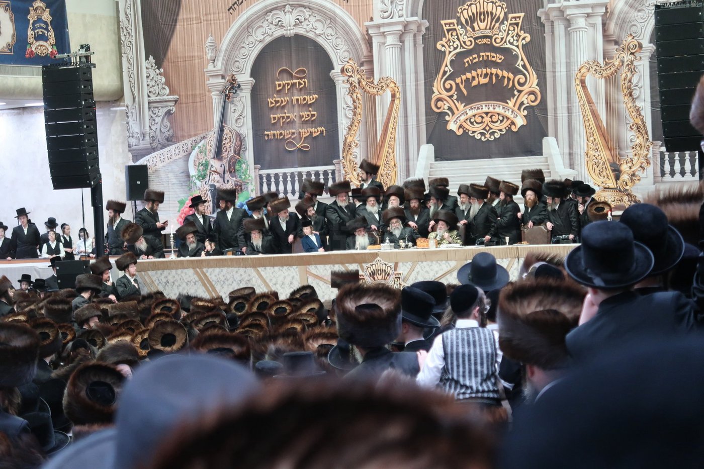 שמחת נישואי נכדת האדמו"ר מויז'ניץ, במונסי