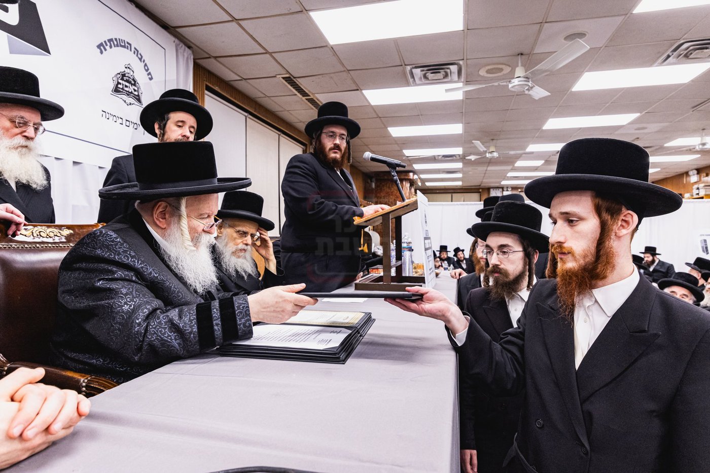 דינר לטובת הכולל בחצה"ק באבוב