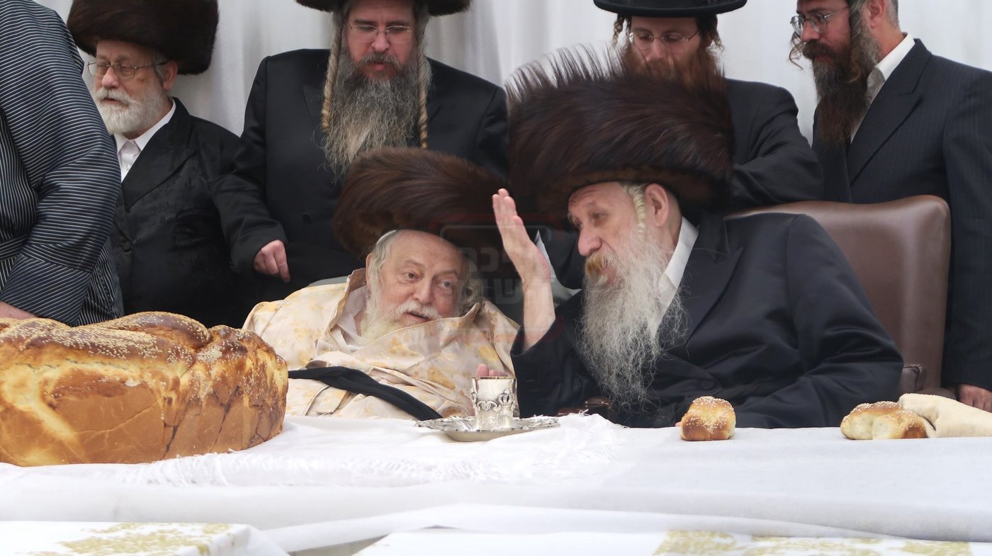 שמחת פדיון הבן בחצרות תולדות אברהם יצחק - טשארנאביל - קאלוב