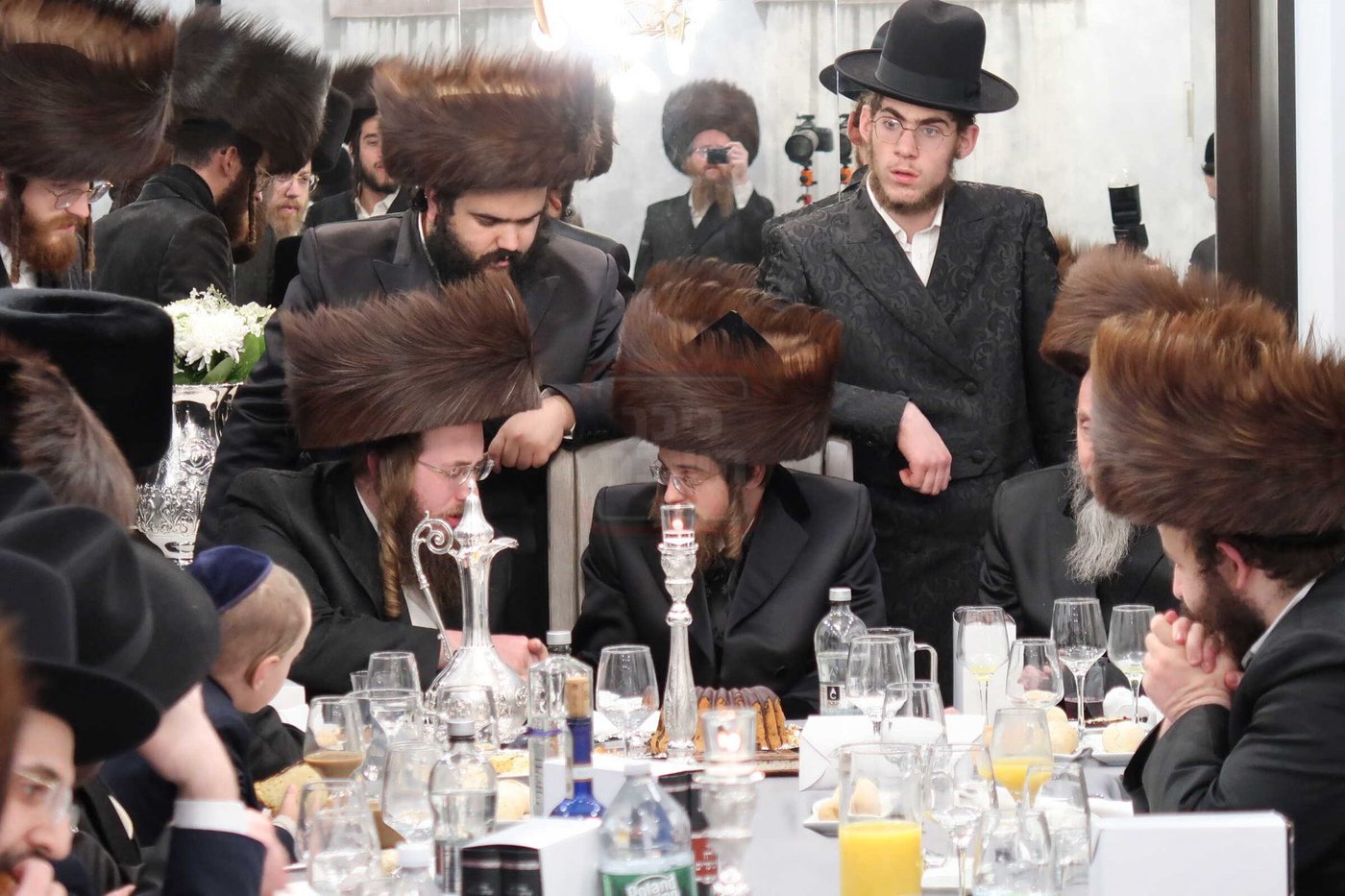 מוצאי שב"ק בצל האדמו"ר מסאדיגורה בלייקווד