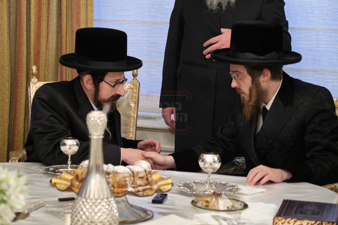 האדמו"ר מסקולען בביקור אצל האדמו"ר מסאדיגורה