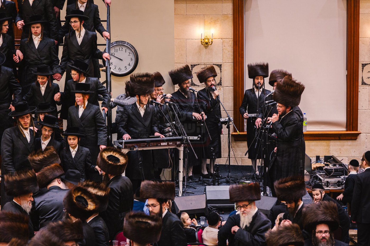 מקהלת טאהש בשמחה