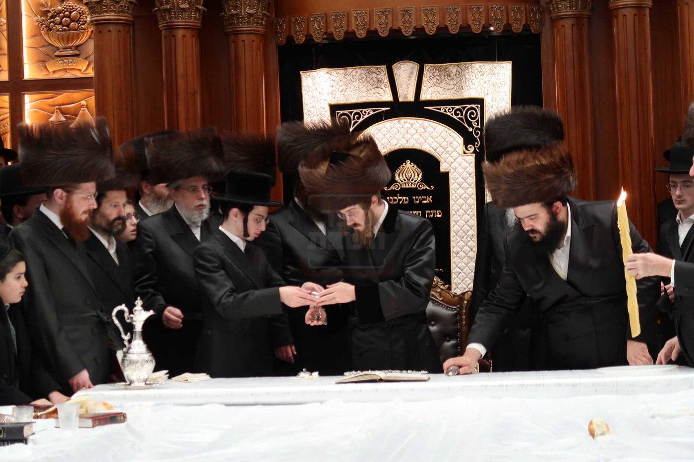 מוצאי שב"ק בצל האדמו"ר מסאדיגורה בלייקווד