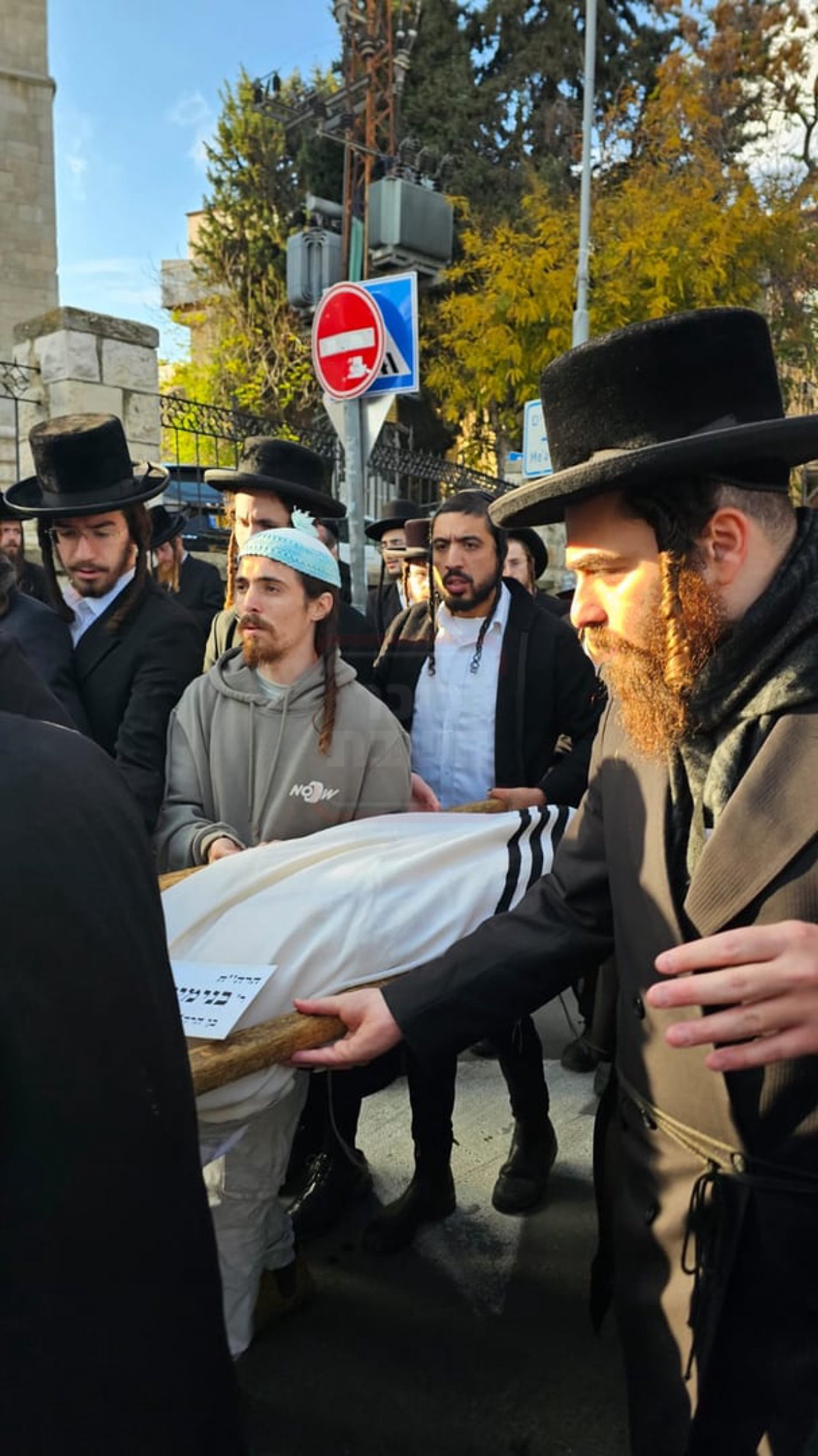 מסע הלוויית הגה"ח ר' בנימין זאב קנפלמכר זצ"ל