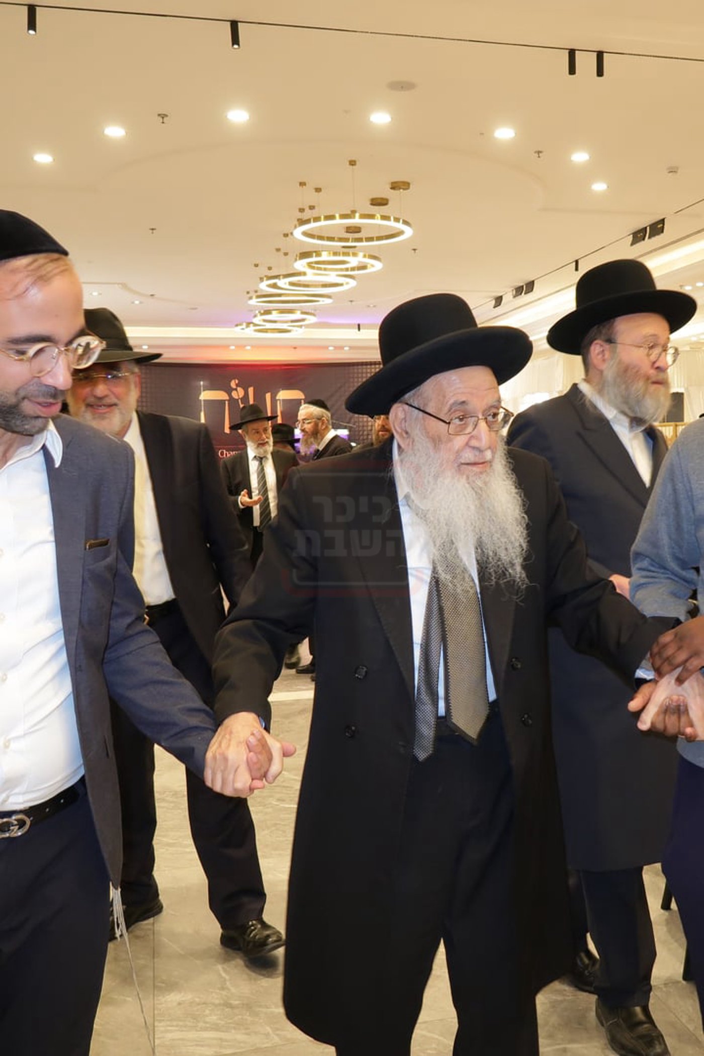 שמחת נישואי נכד המקובל הגה"צ רבי דוד בצרי