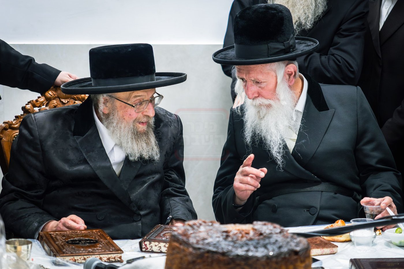 האדמו"ר מפינסק קרלין בטיש בטבריה