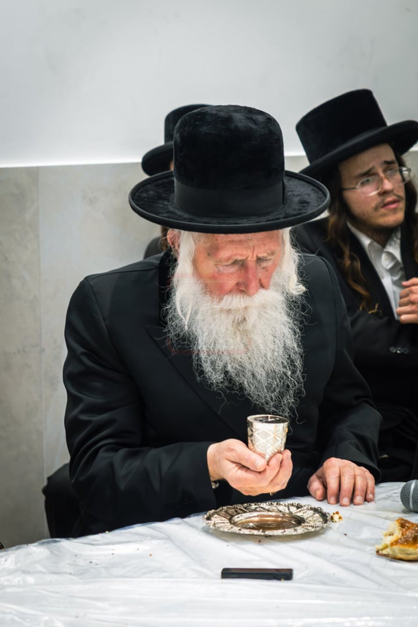 האדמו"ר מפינסק קרלין בטיש בטבריה