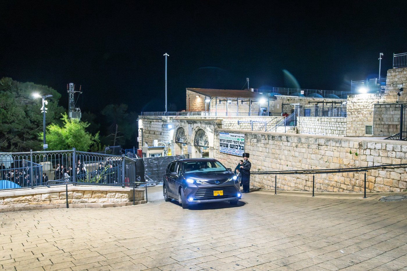 האדמו"ר מפינסק קרלין מוצ"ש במירון