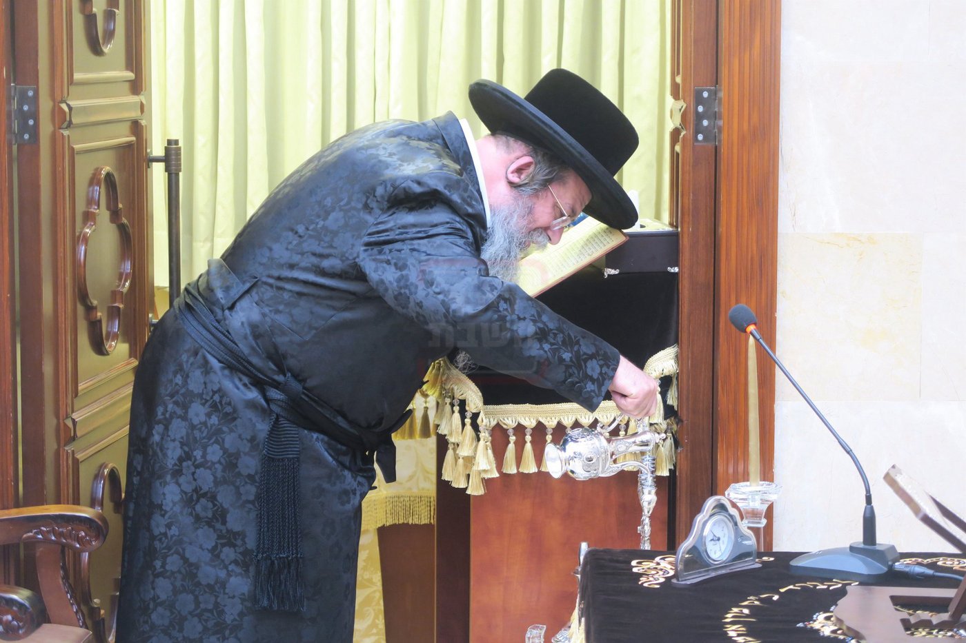 חנוכה בחצה"ק שבט הלוי