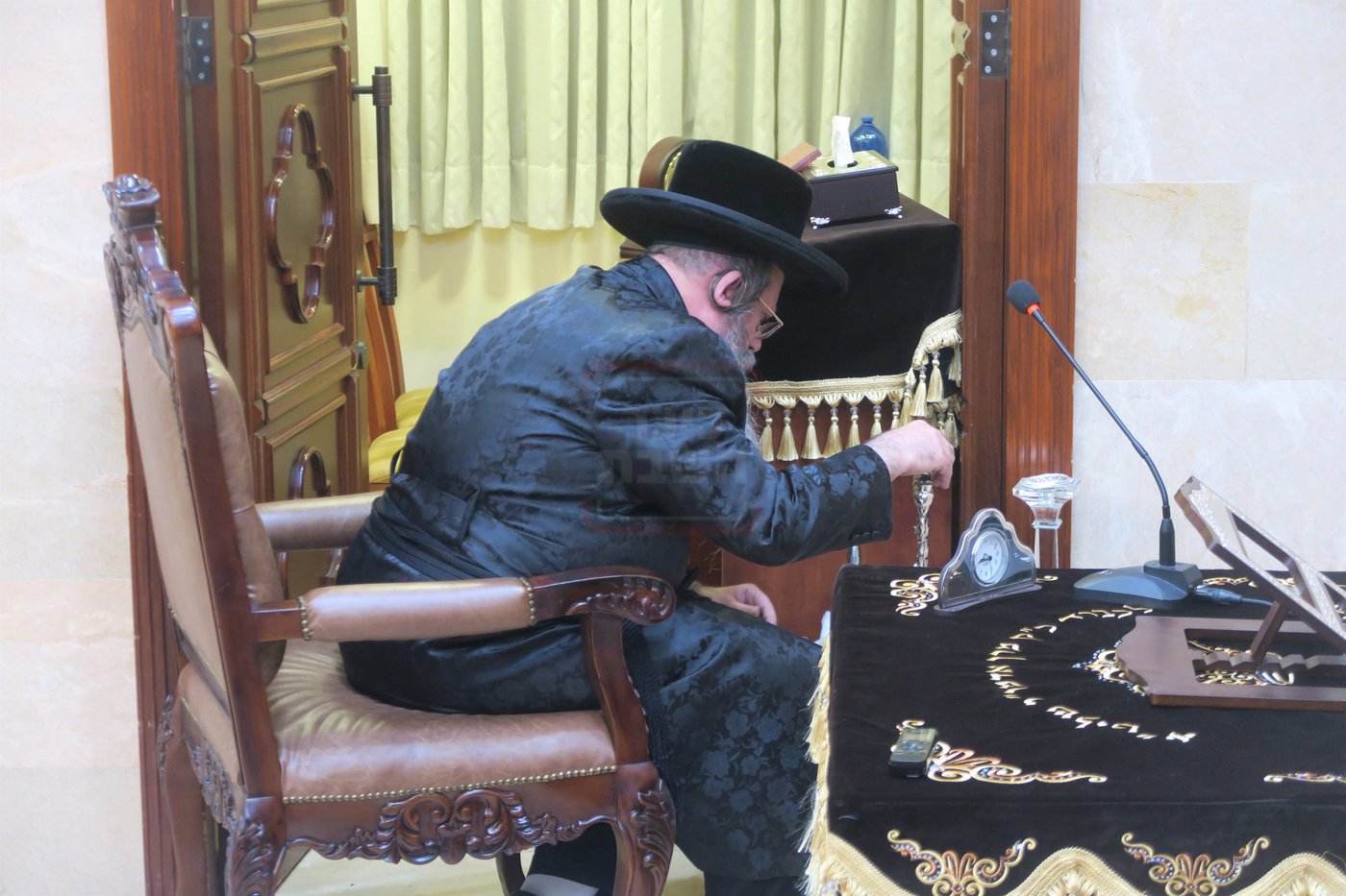 חנוכה בחצה"ק שבט הלוי