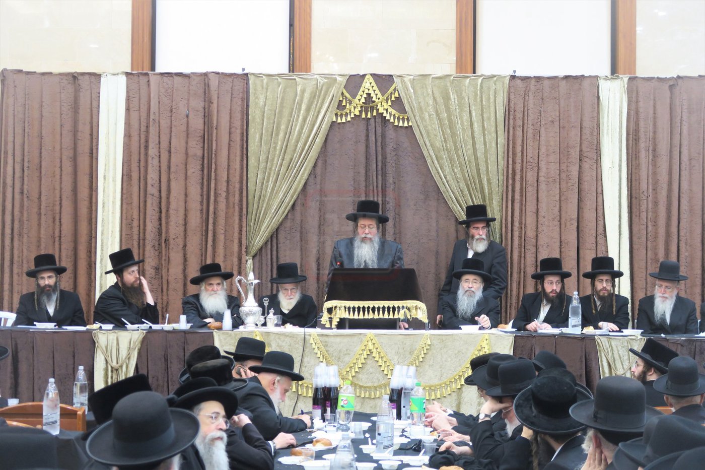 חנוכה בחצה"ק שבט הלוי