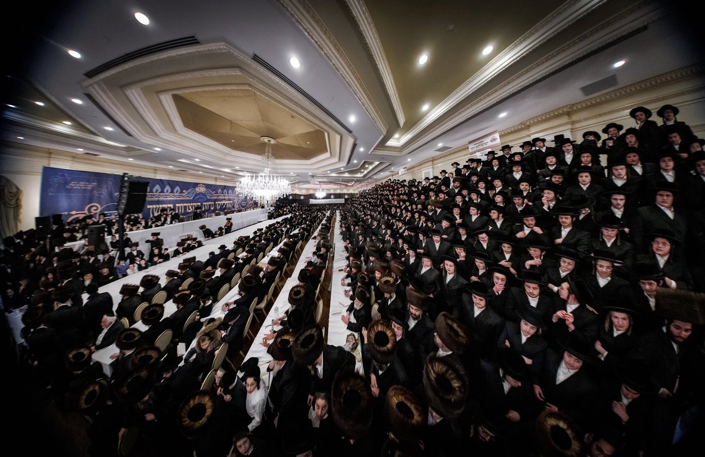 שמחת אירוסי נכדת האדמו"ר מטאהש