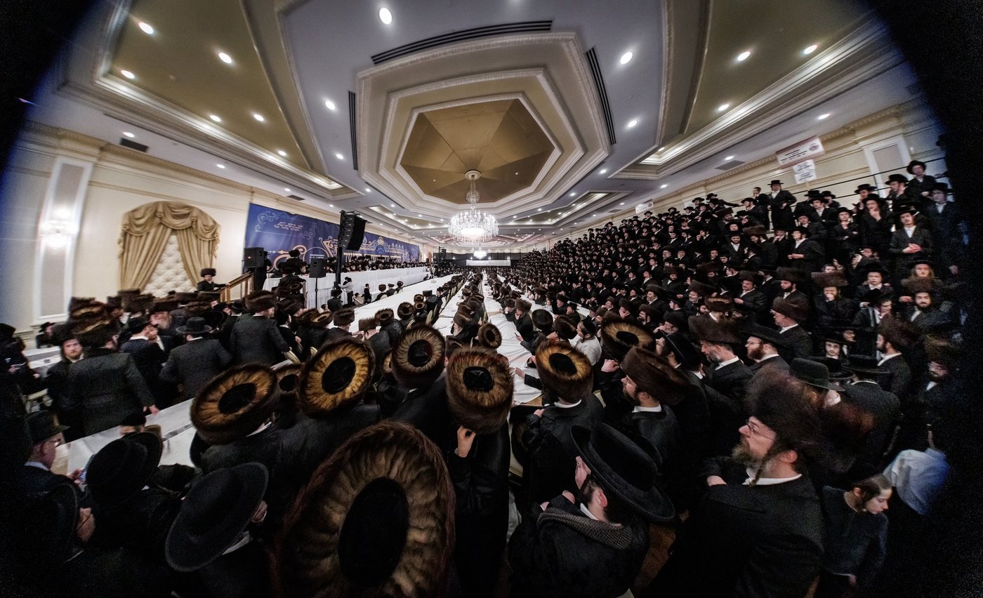 שמחת אירוסי נכדת האדמו"ר מטאהש