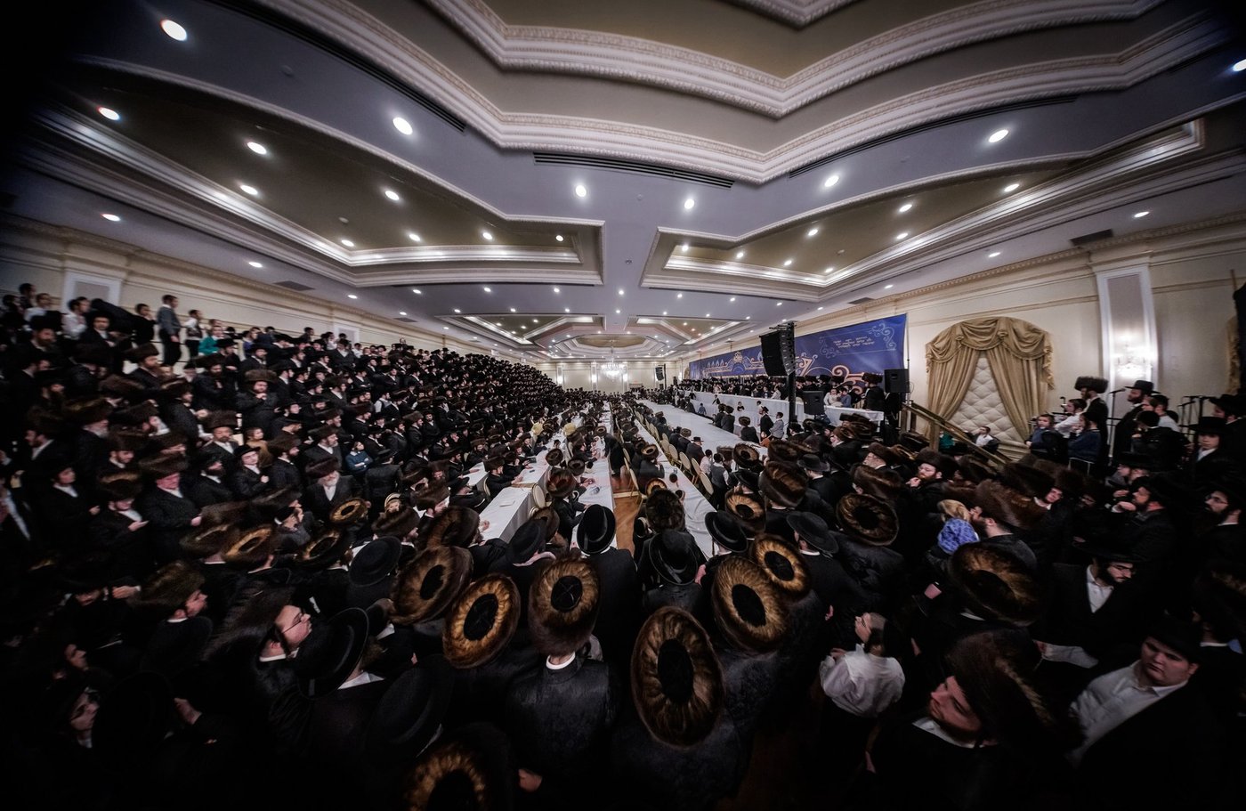 שמחת אירוסי נכדת האדמו"ר מטאהש