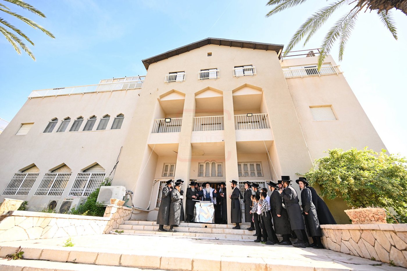 מעמד שריפת הפתילות בצאנז