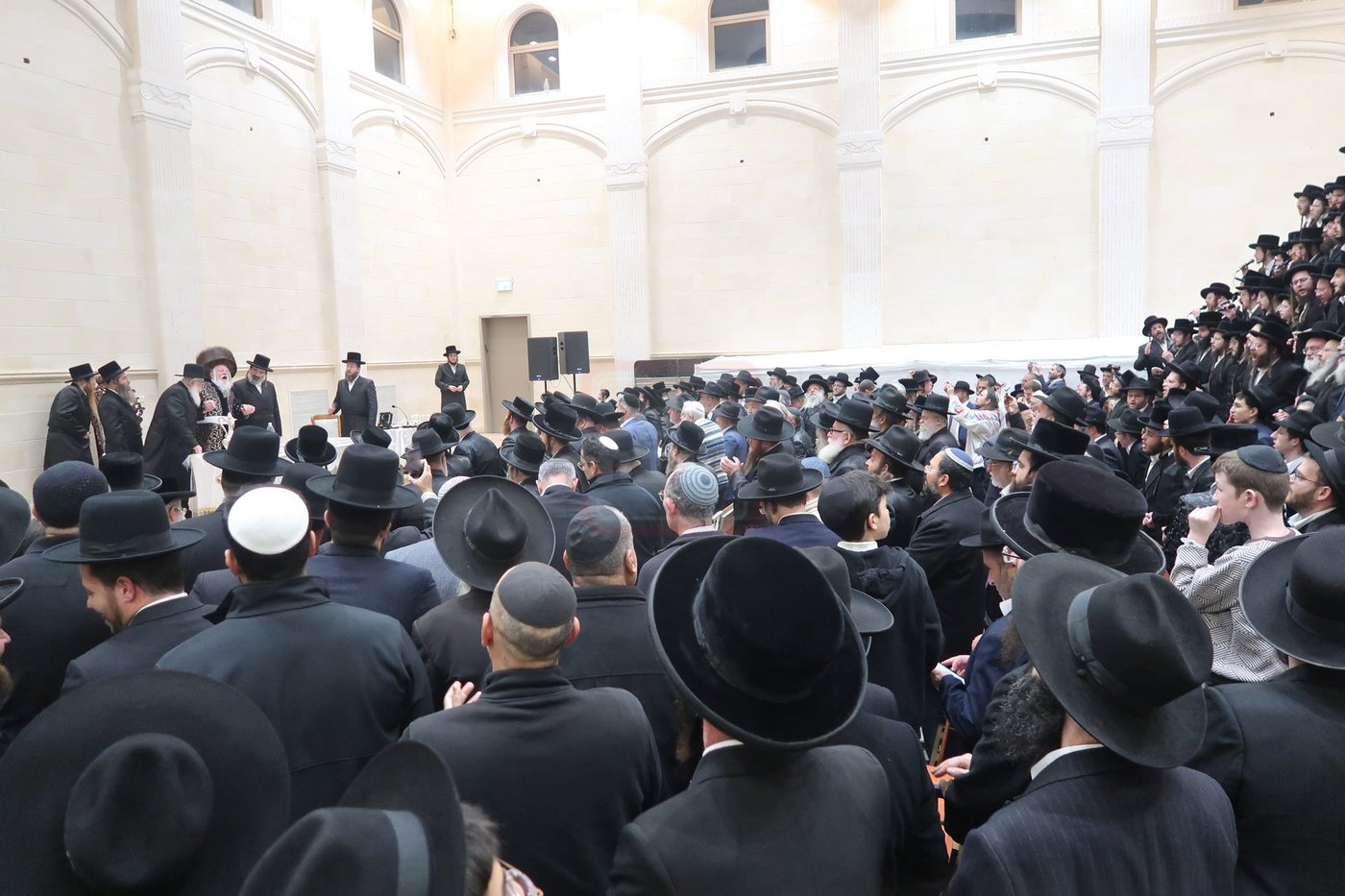 זאת חנוכה בחצה"ק פרמישלאן