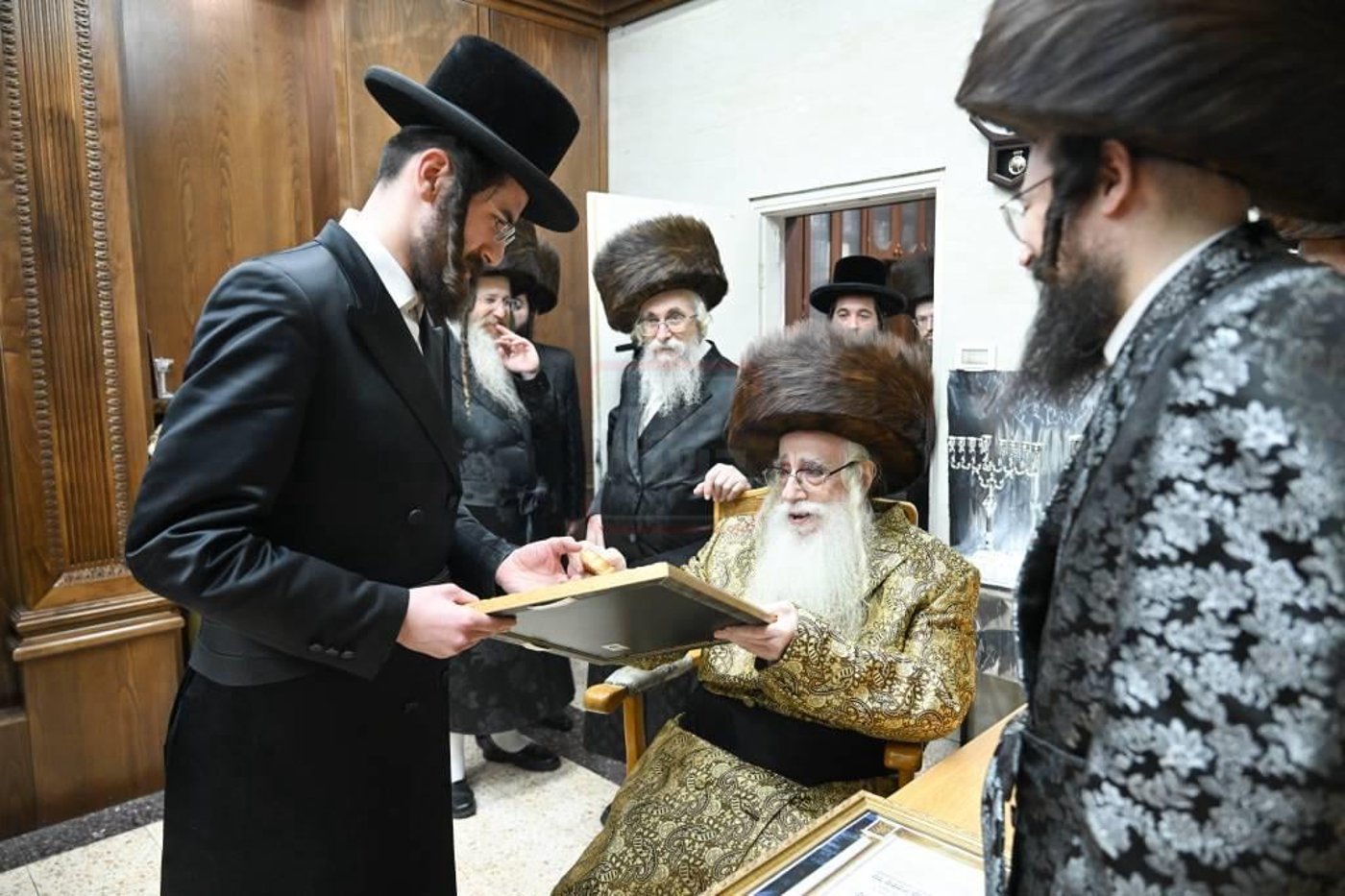 ערב ומוצאי שבת חנוכה בצאנז