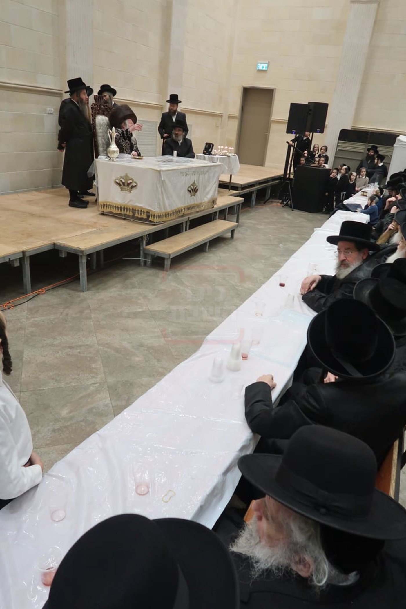 זאת חנוכה בחצה"ק פרמישלאן