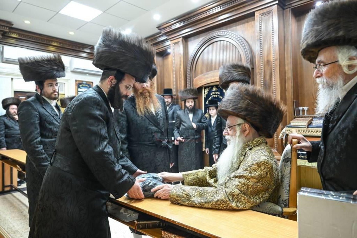 ערב ומוצאי שבת חנוכה בצאנז