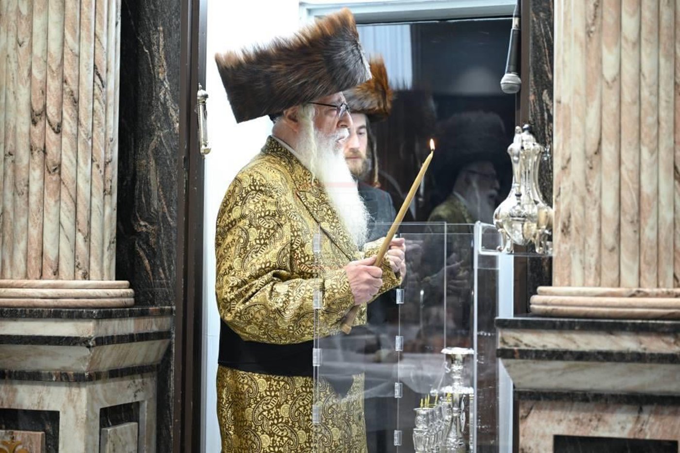 ערב ומוצאי שבת חנוכה בצאנז