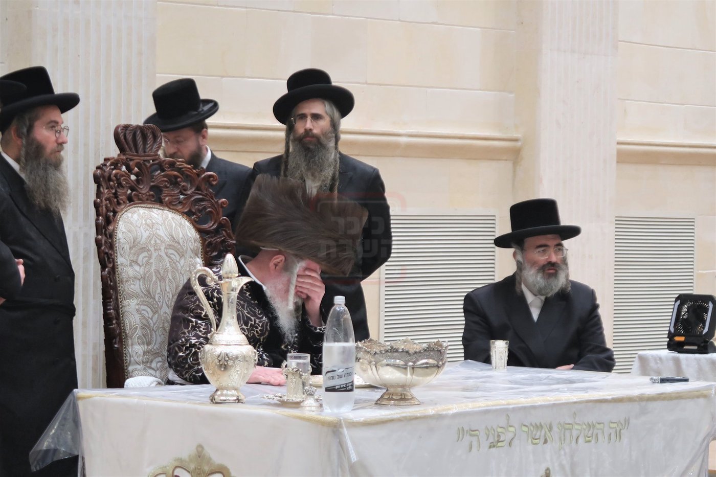 זאת חנוכה בחצה"ק פרמישלאן