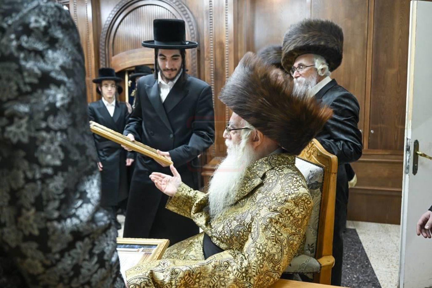 ערב ומוצאי שבת חנוכה בצאנז