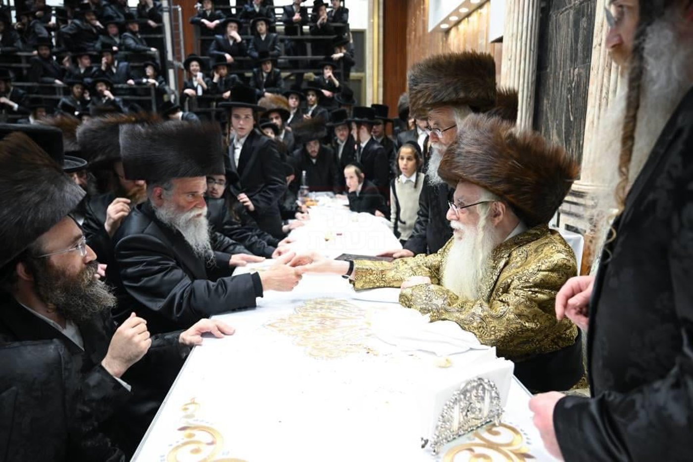 ערב ומוצאי שבת חנוכה בצאנז