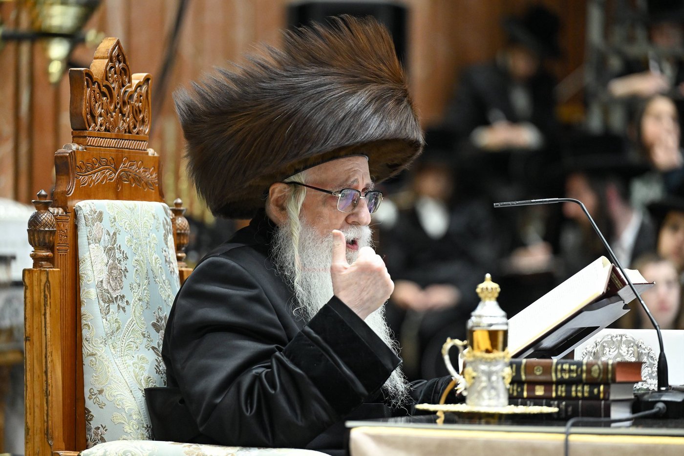 זאת חנוכה בחצה"ק צאנז