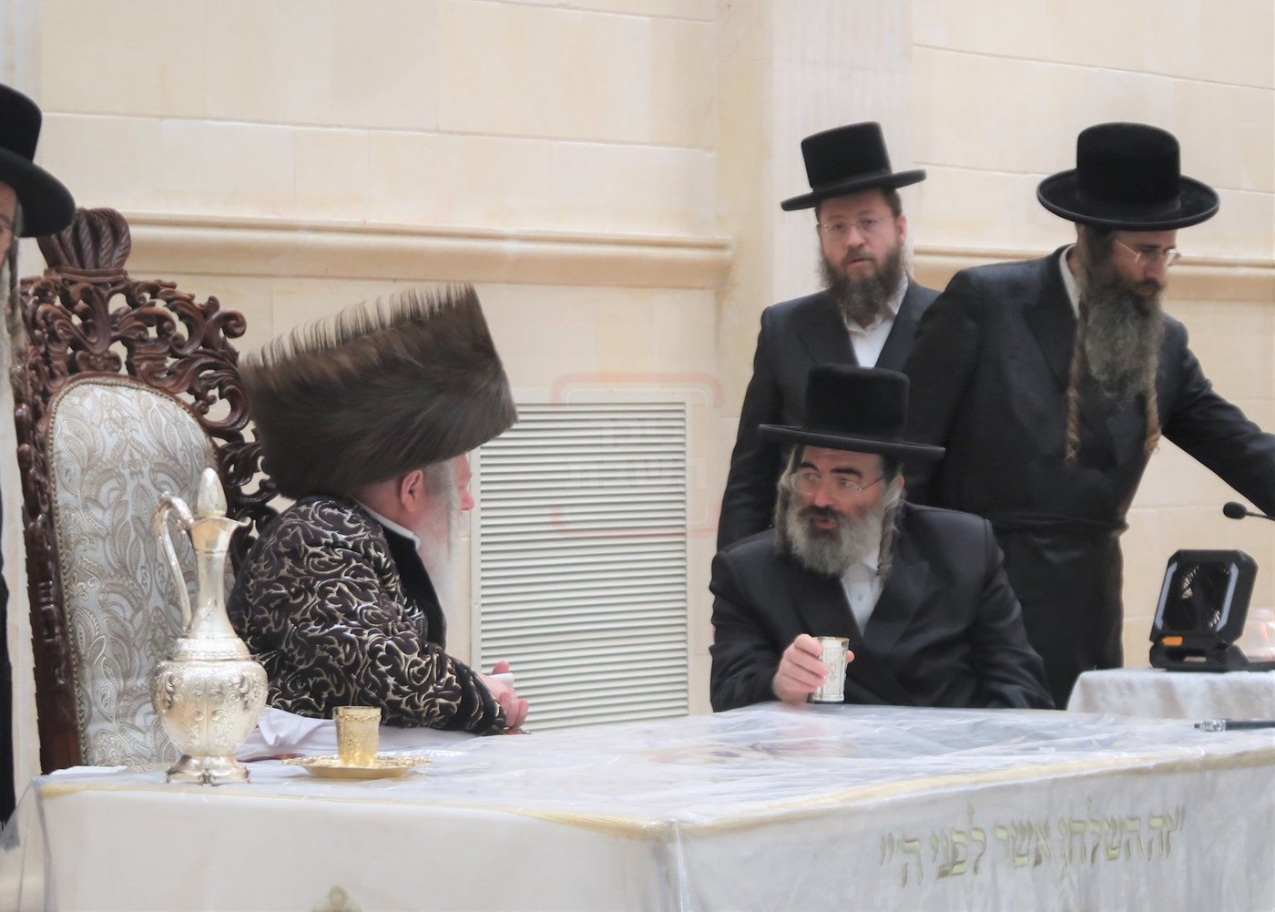 זאת חנוכה בחצה"ק פרמישלאן