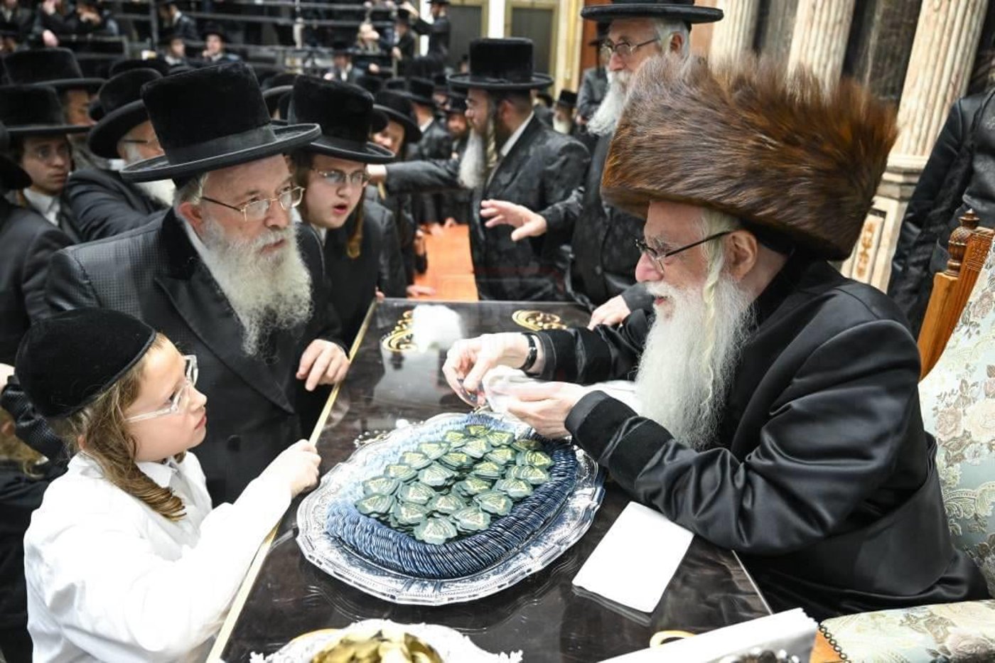 ערב ומוצאי שבת חנוכה בצאנז