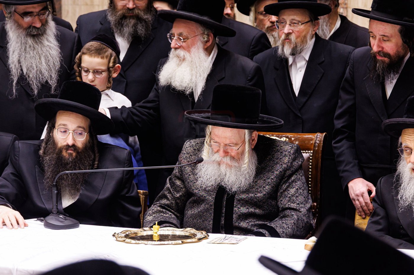 זאת חנוכה בחצה"ק באבוב