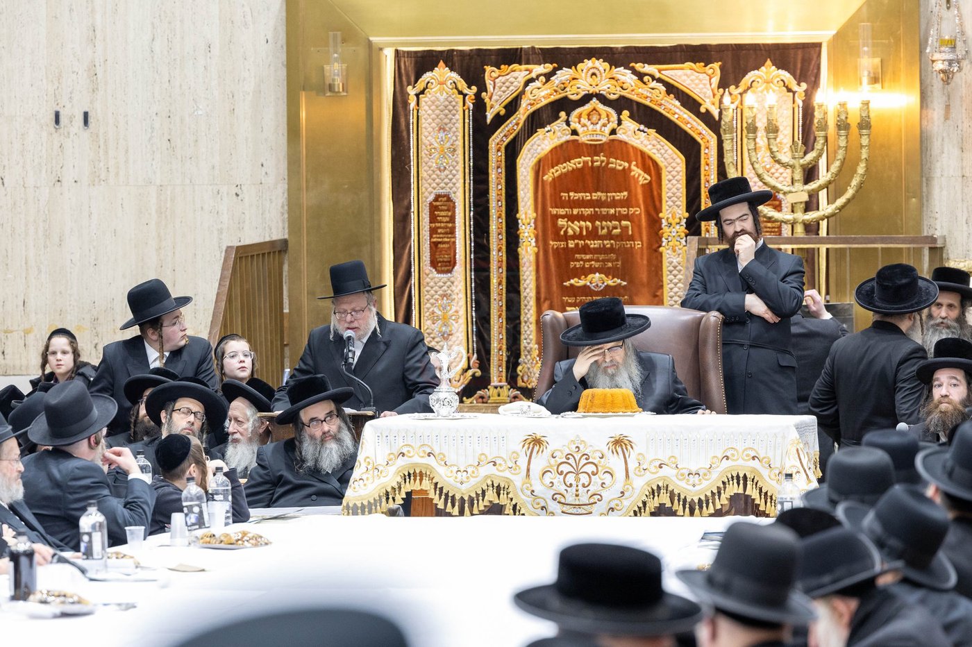 זאת חנוכה בחצה"ק סאטמר