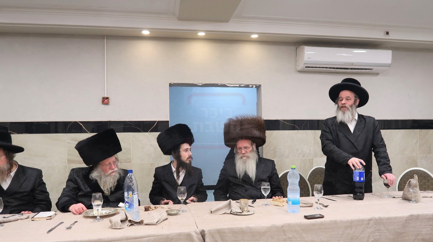 שמחת הברית בחצרות קוזמיר - לעלוב בראנוביץ