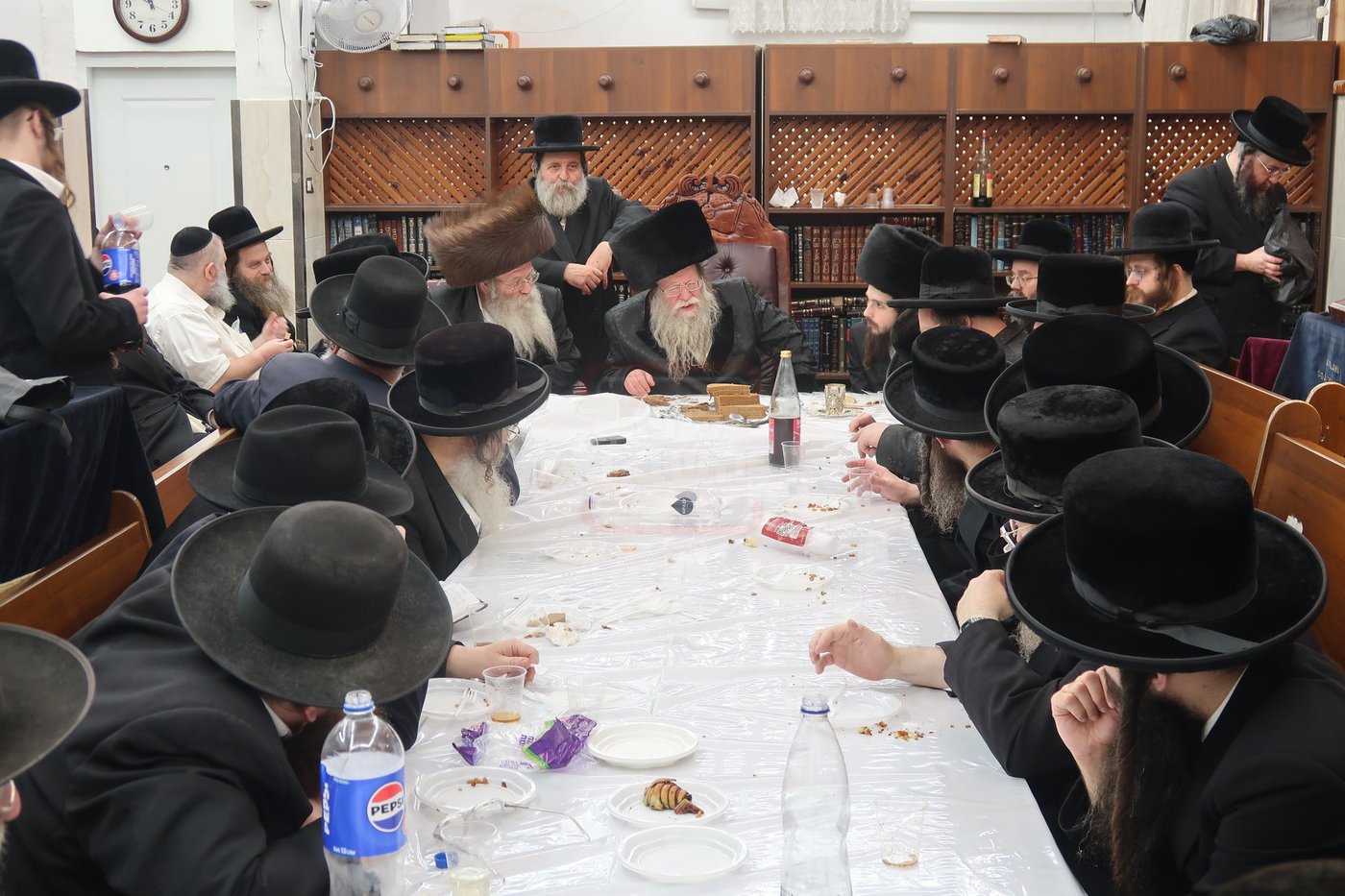 שמחת הברית בחצרות קוזמיר - לעלוב בראנוביץ