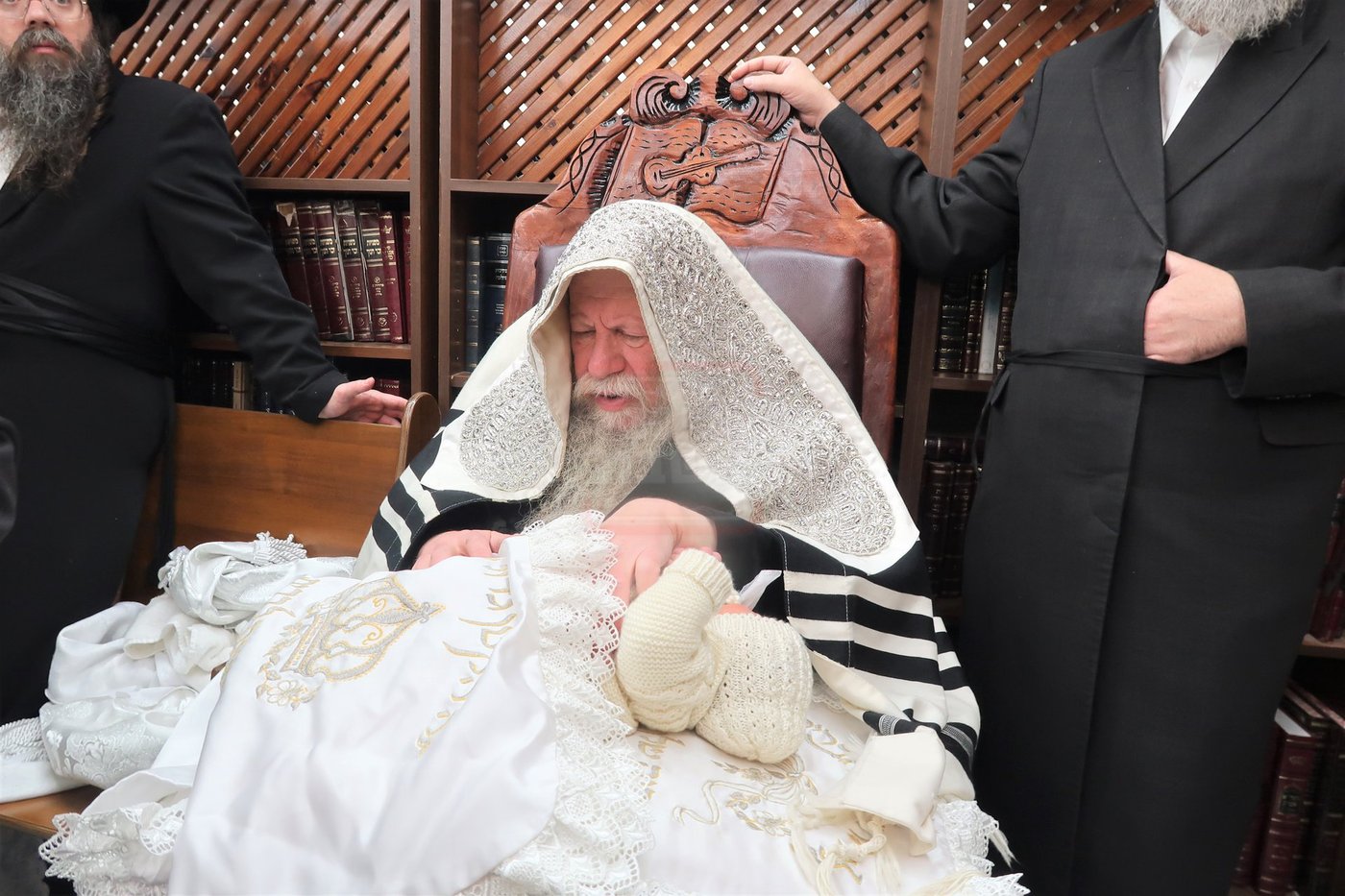 שמחת הברית בחצרות קוזמיר - לעלוב בראנוביץ