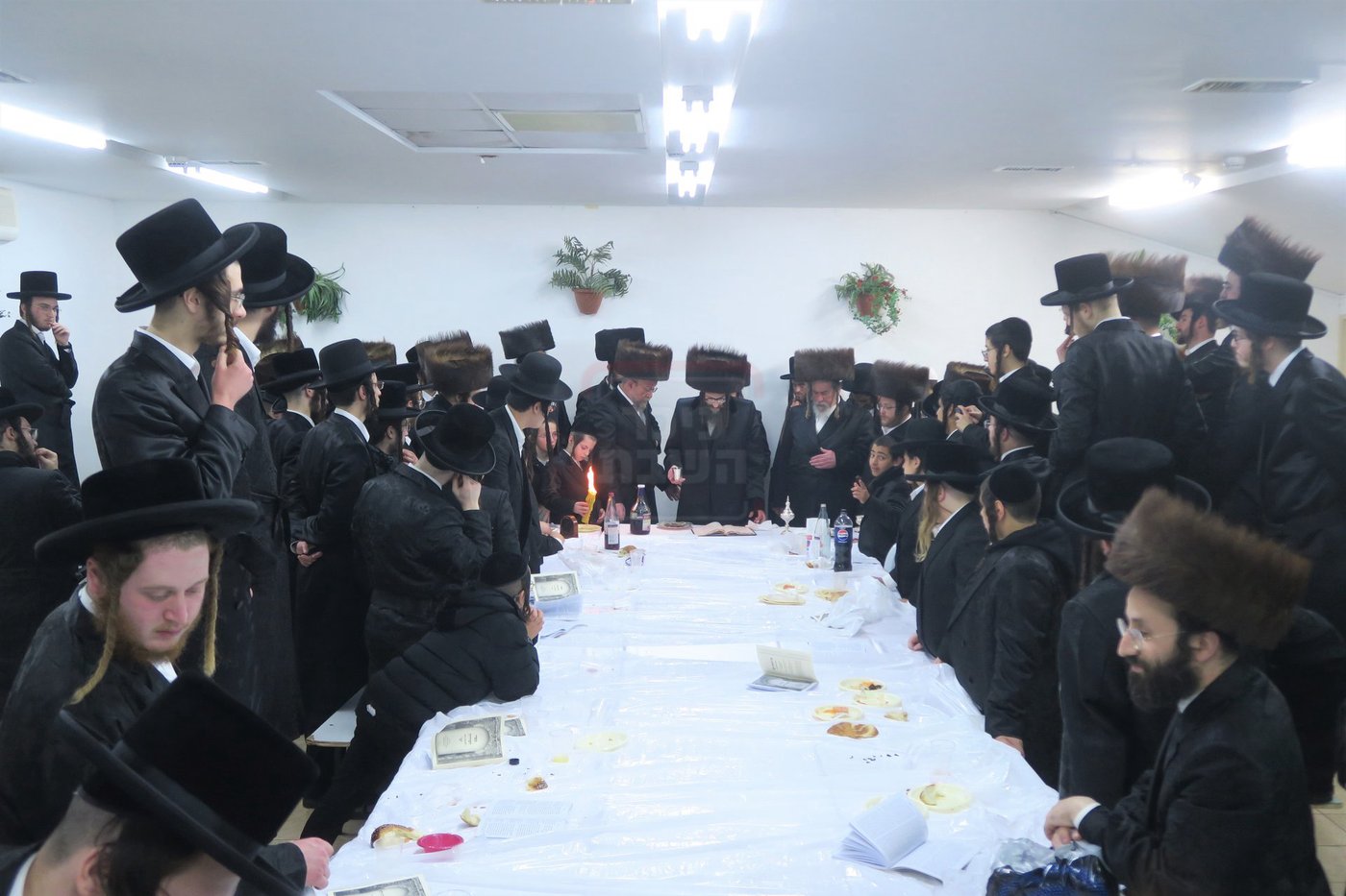 האדמו"ר מישועות יעקב סקולען, שבת במירון