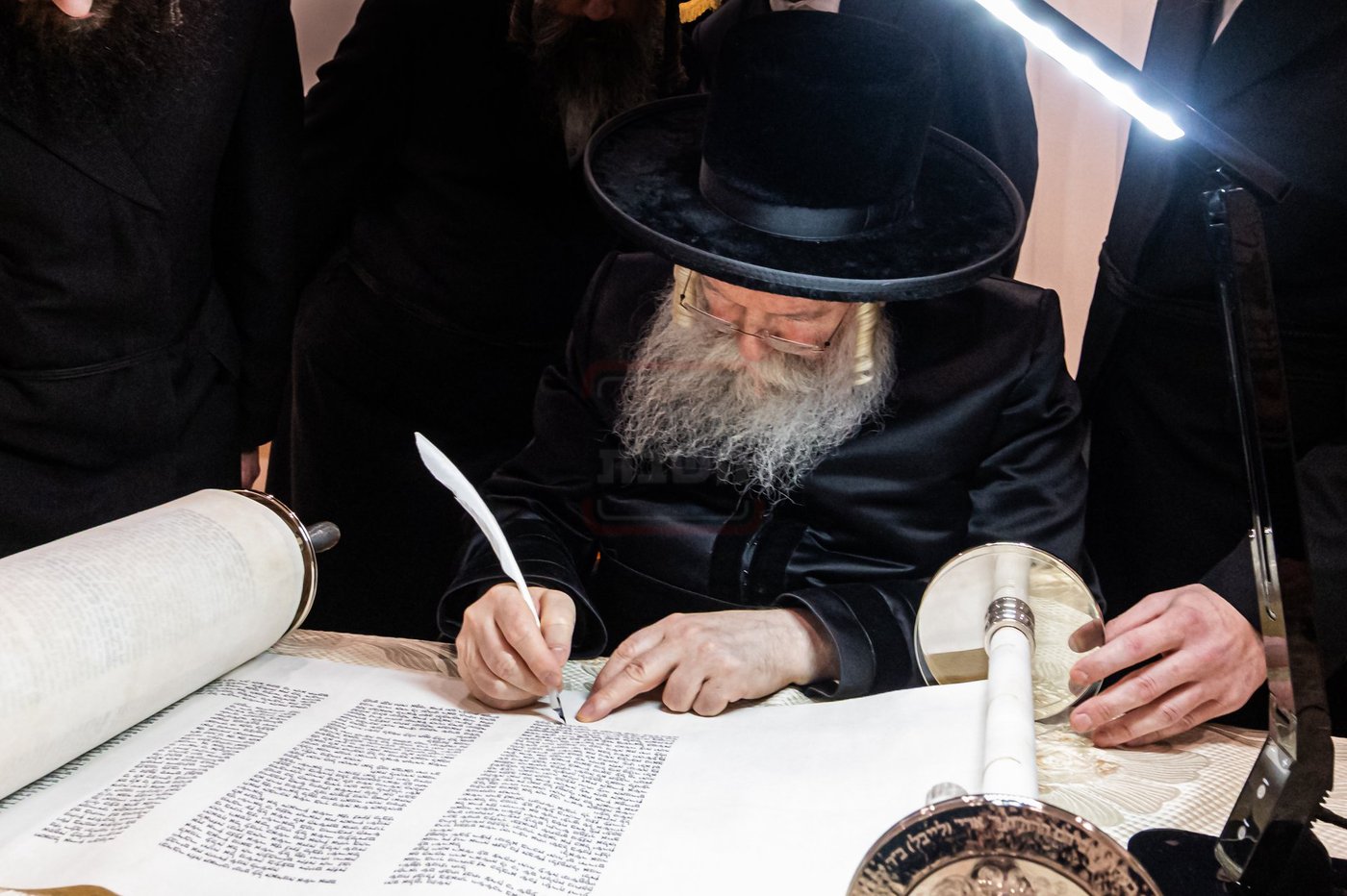 הכנסת ס"ת בבאבוב