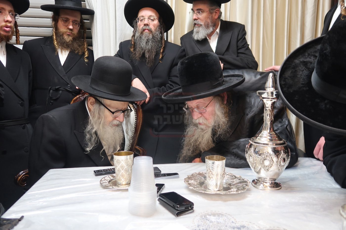 האדמו"ר מאמשינוב בביקור אצל האדמו"ר מקוזמיר