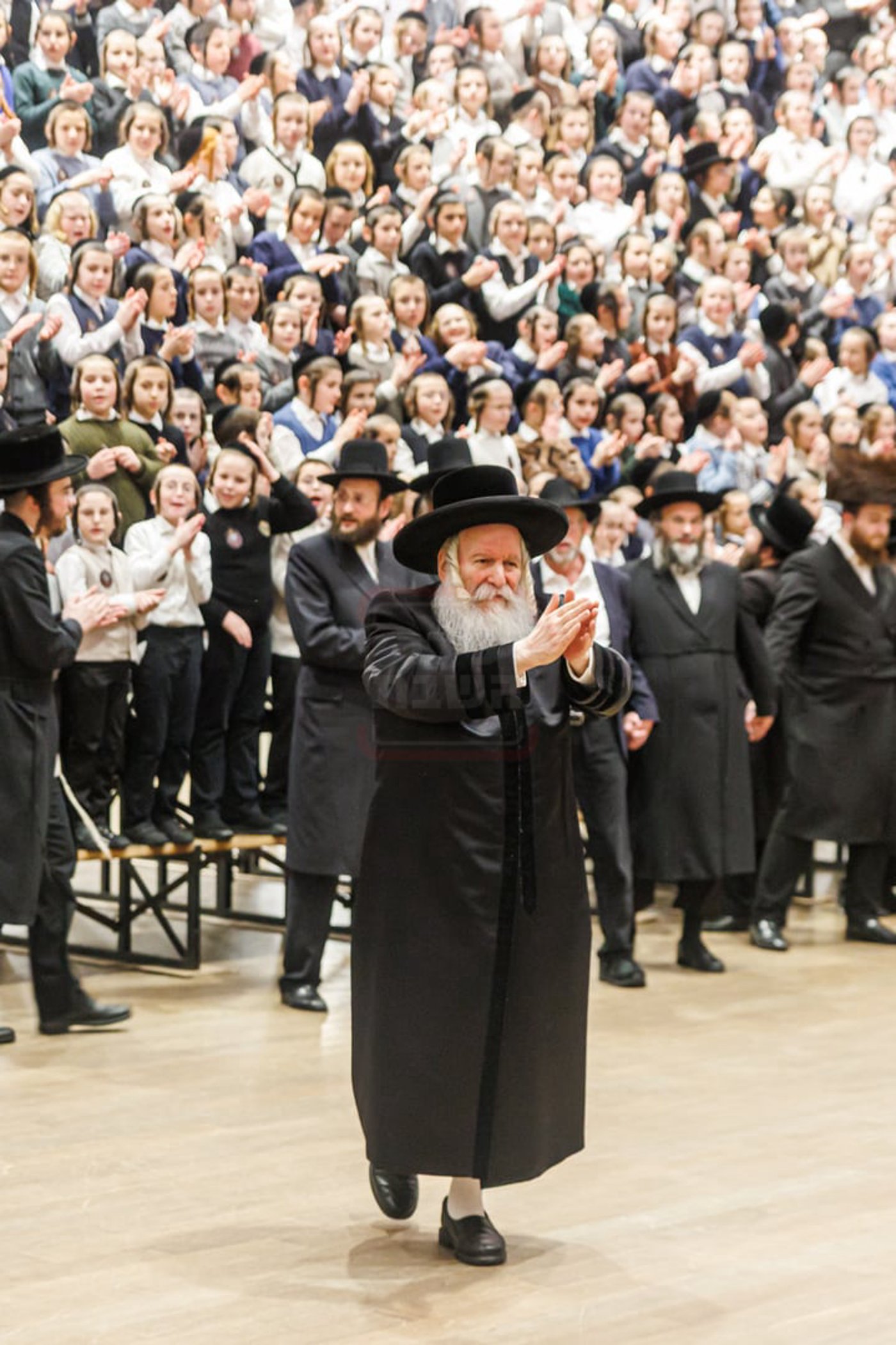 הכנסת ס"ת בבאבוב