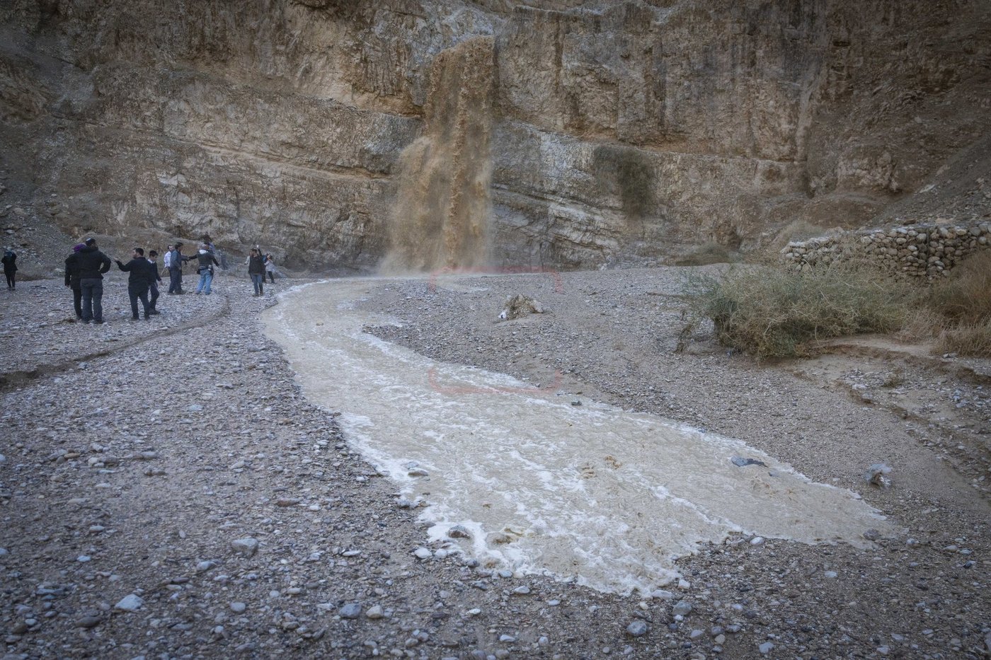 גל השיטפון הראשון בנחל קומראן