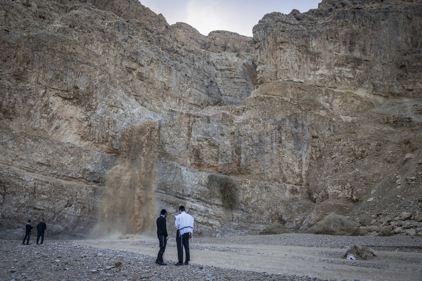 גל השיטפון הראשון בנחל קומראן